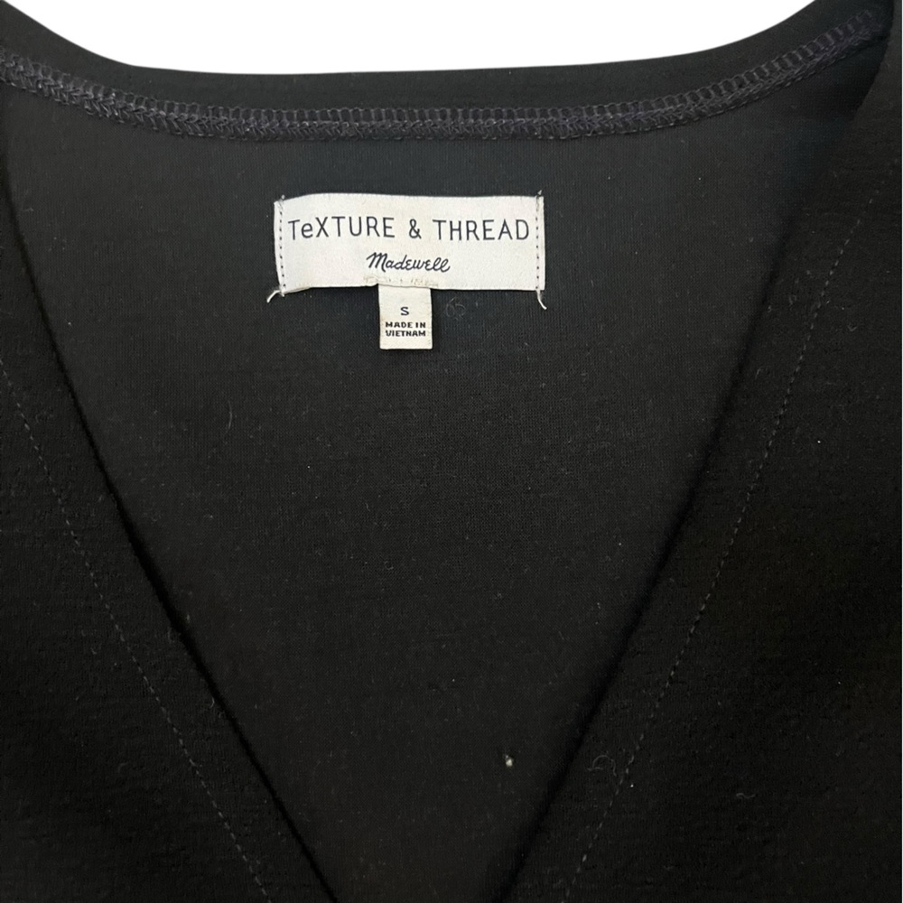 Madewell Texture and Thread Wrap Blouse size Small - Picture 2 of 3